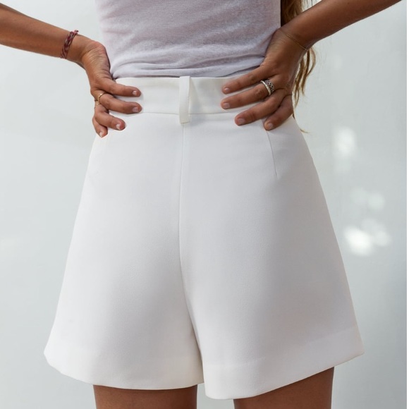 Zara High Waisted Shorts - Picture 3 of 3